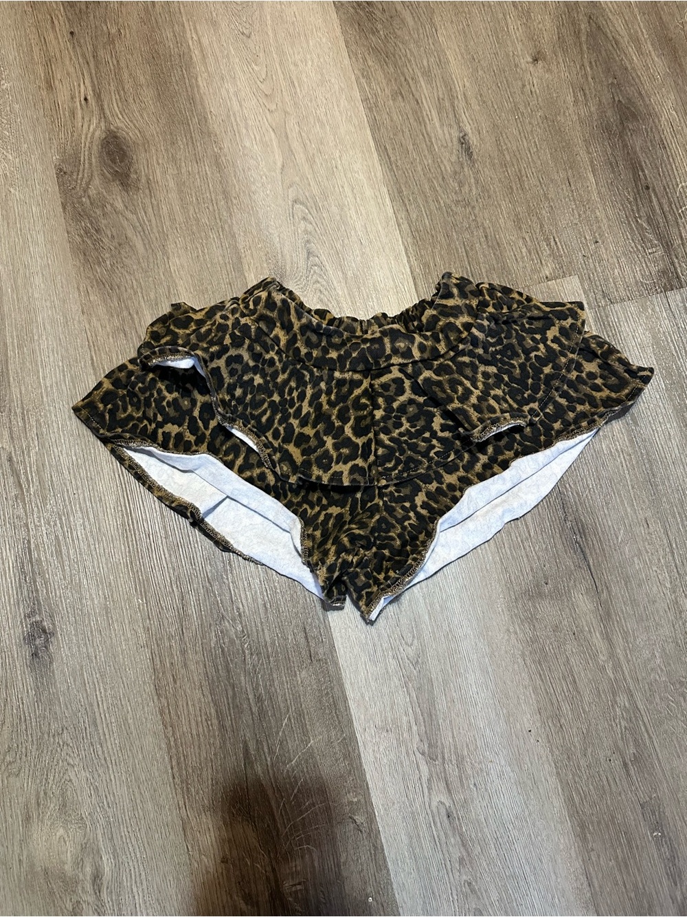 Women's Leopard Print Ruffle Shorts - Brown/Black